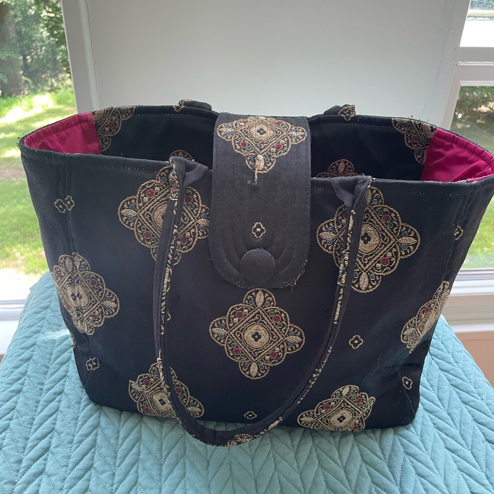 Chic Black and Gold Patterned Tote Bag
